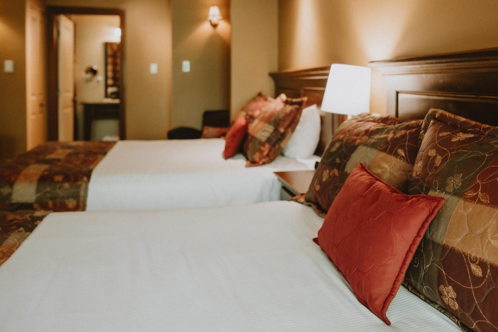 Auberge Du Lac Morency Saint Hippolyte Ngoại thất bức ảnh